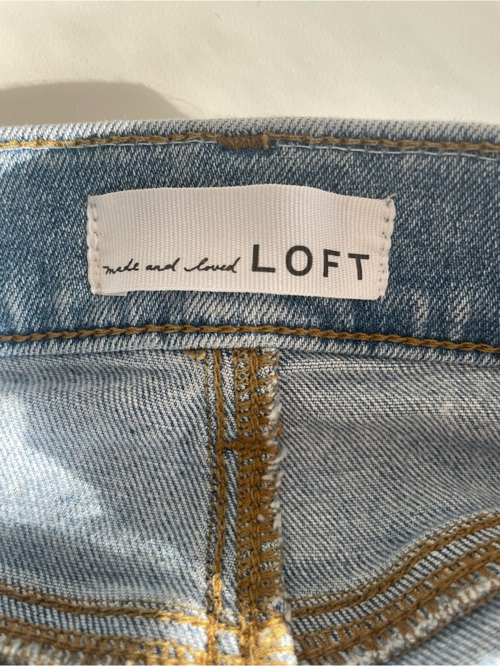 LOFT Light Blue Denim Jeans with Contrast Stitching - Picture 2 of 9